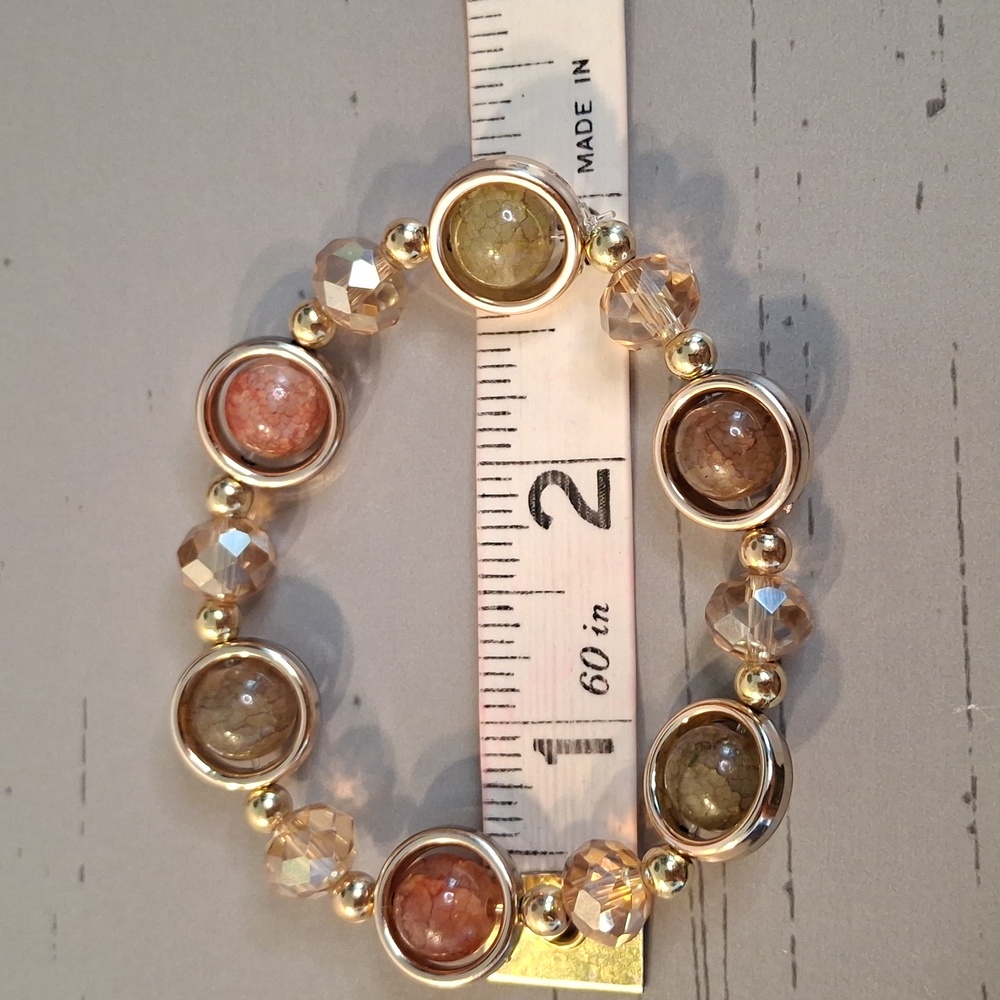 Elegant Gold & Green Beaded Bracelet Set - Picture 6 of 6